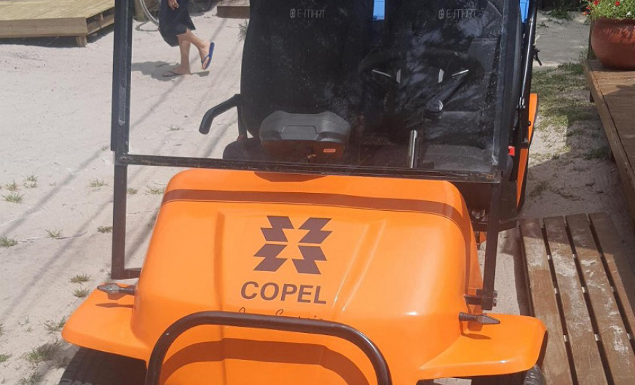 Copel entrega carros elétricos para eletricistas que atendem a Ilha do Mel