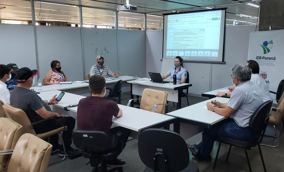 IDR-Paraná e prefeitura de Cerro Azul formalizam termo de cooperação