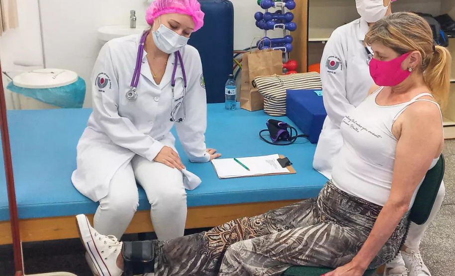 Clínica de Fisioterapia ajuda pacientes com nova rotina pós-COVID-19