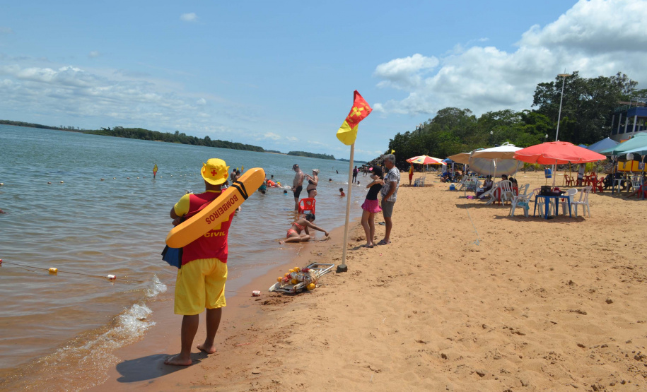 Forças policiais reforçam esquema de segurança na região do extremo noroeste do Paraná para Réveillon 2022