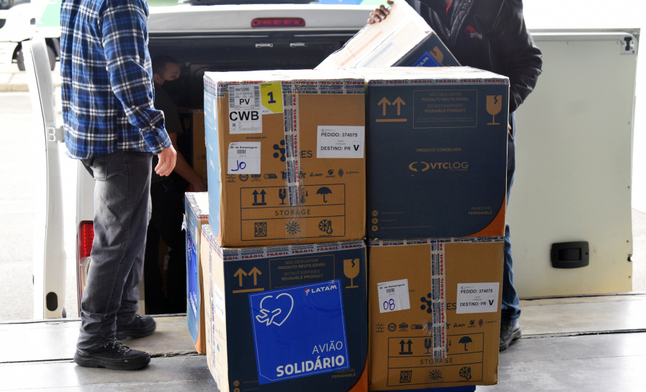 Estado recebe mais 240 mil vacinas contra a Covid-19