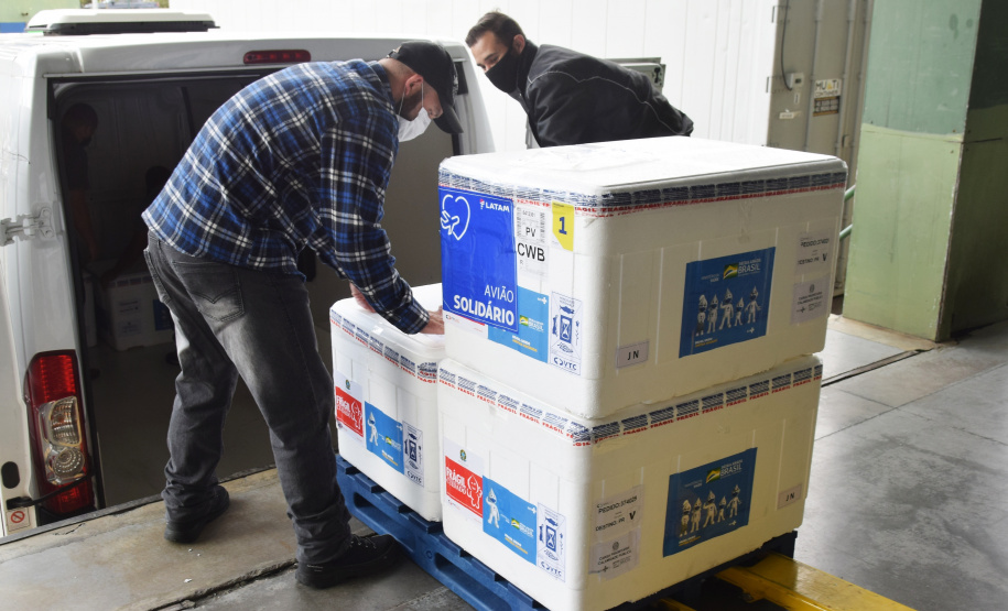 Estado recebe mais 240 mil vacinas contra a Covid-19