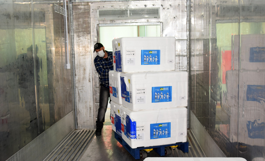 Estado recebe mais 240 mil vacinas contra a Covid-19