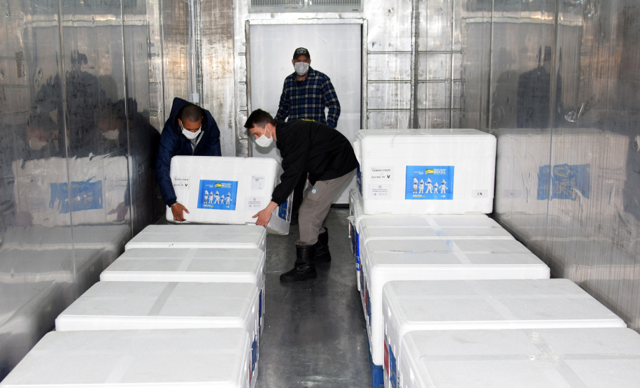 Estado recebe mais 240 mil vacinas contra a Covid-19