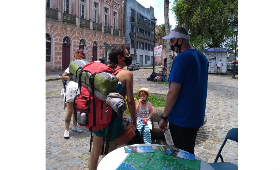 Paraná Turismo dá início às atividades de informações turísticas no Litoral