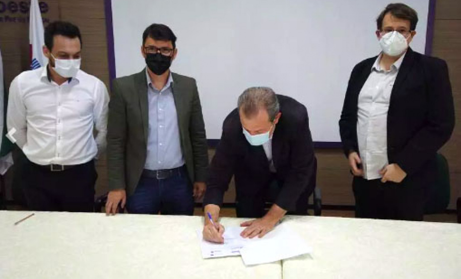 Governo do Paraná libera recurso de 1 milhão para reconstrução imediata do campus Foz da Unioeste