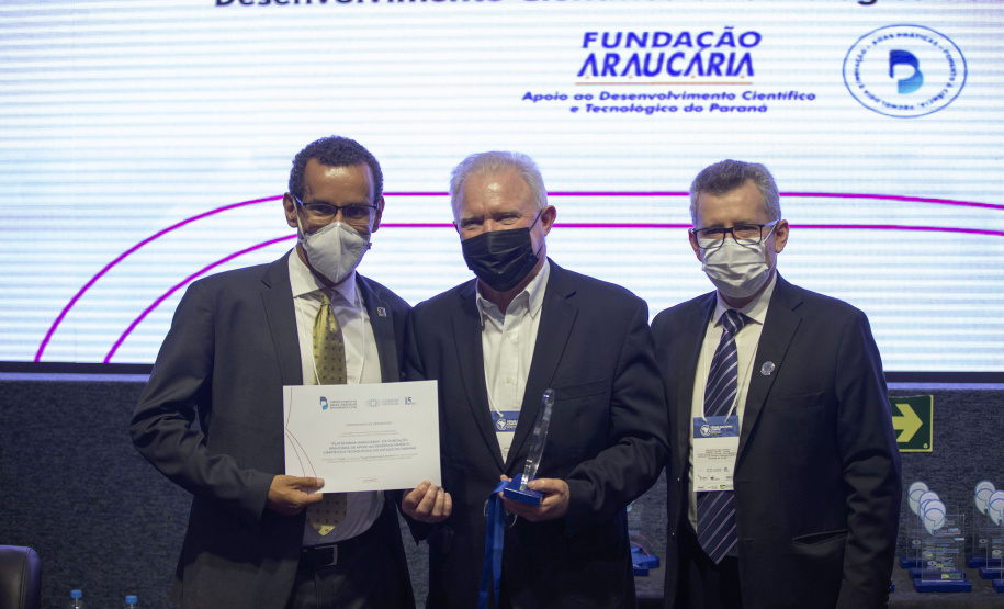 Araucária ganha o primeiro lugar no Prêmio CONFAP de Boas Práticas – Categoria Modernização Administrativa -