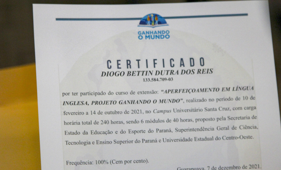 Governador do Paraná, Carlos Massa Ratinho Junior e o Secretario da Educação, Renato Feder participam do projeto Ganhando o Mundo.