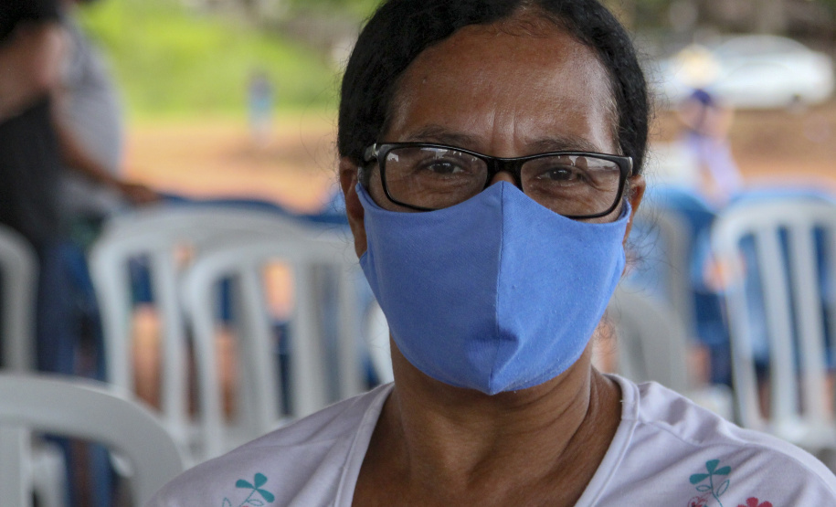 Com documento em mão, famílias de Goioerê celebram o Natal da casa regularizada