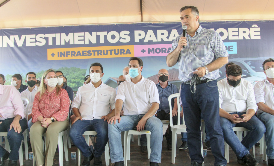 Governador libera R$ 28 milhões para escola, unidades de saúde e infraestrutura em Goioerê