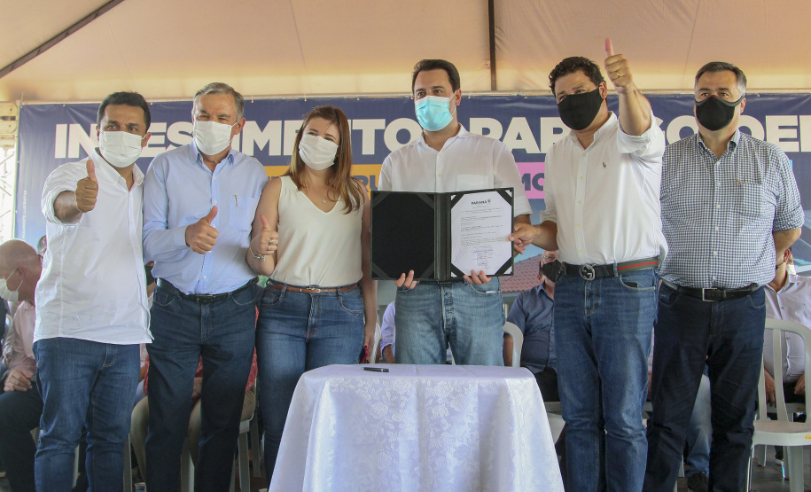 Governador libera R$ 28 milhões para escola, unidades de saúde e infraestrutura em Goioerê