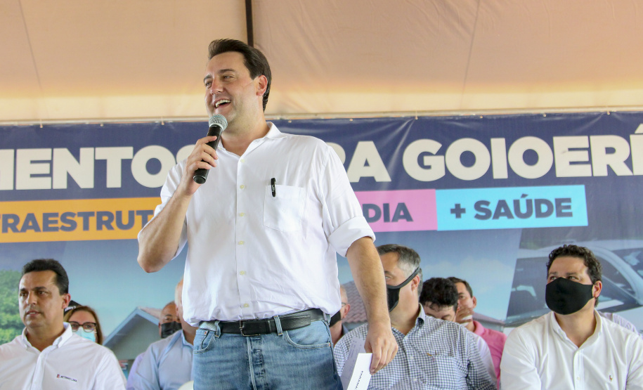Governador libera R$ 28 milhões para escola, unidades de saúde e infraestrutura em Goioerê
