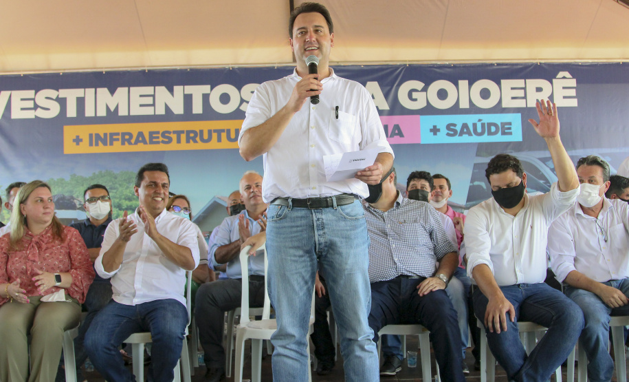 Governador libera R$ 28 milhões para escola, unidades de saúde e infraestrutura em Goioerê