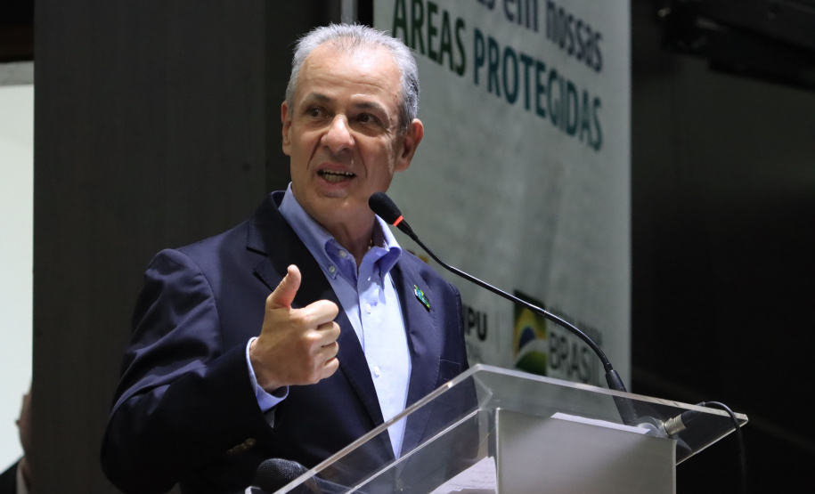 Em Foz do Iguaçu, governador acompanha plantio da 24ª milionésima árvore pela Itaipu Binacional