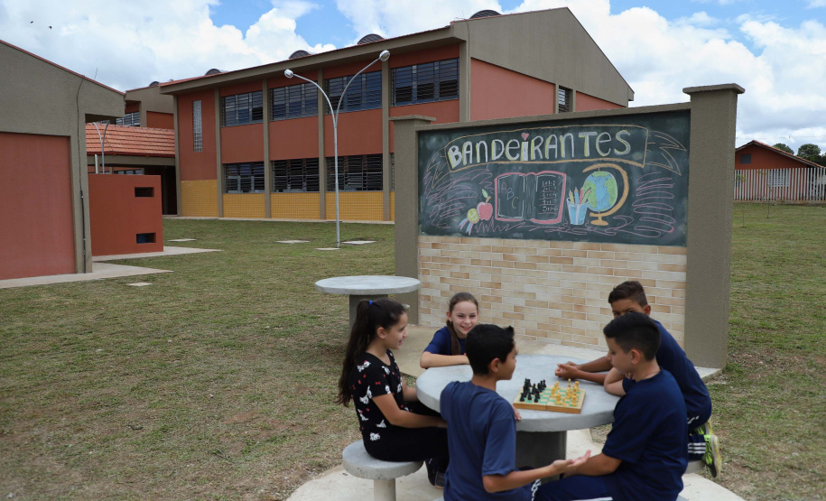 O Governo do Estado elaborou um novo projeto de lei com foco na melhoria da educação pública do Paraná.