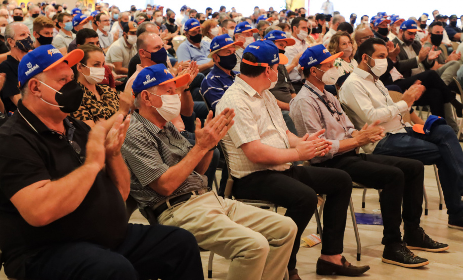 Paraná Trifásico ultrapassa marca de 6,4 mil quilômetros de novas redes de energia