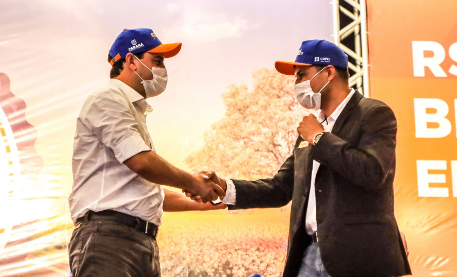 Paraná Trifásico ultrapassa marca de 6,4 mil quilômetros de novas redes de energia