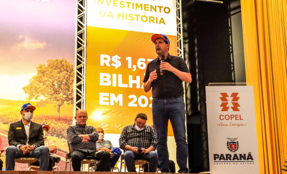 Paraná Trifásico ultrapassa marca de 6,4 mil quilômetros de novas redes de energia