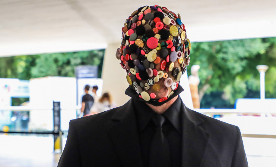 Os grupos de dança do Centro Cultural Teatro Guaíra – Balé Guaíra, G2 e Escola de Dança – se apresentam neste sábado (04), no vão livre do Museu Oscar Niemeyer (MON).