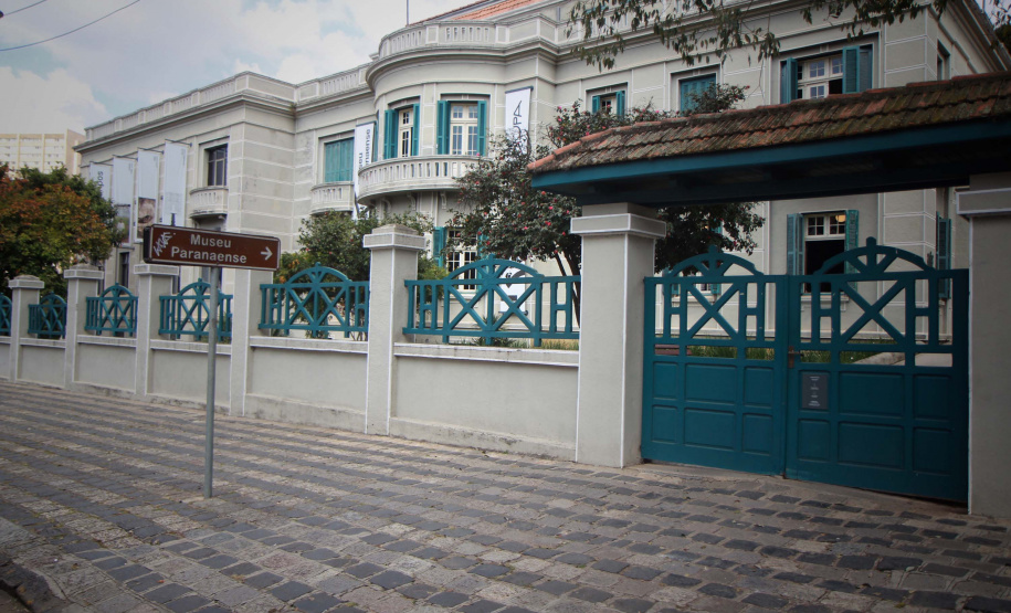 Museus se reinventam para dialogar com o público e fecham o ano com exposições presenciais