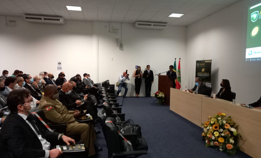 O Secretário da Segurança Pública do Paraná, Romulo Marinho Soares, participou nesta quarta-feira (08/11) do I Encontro Nacional de Gestores de Estatística de Segurança Pública. - Florianópolis, 09/12/2021