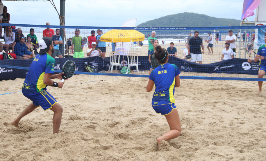 Beach tennis e bodyboard abrem o circuito de competições da temporada do Verão Paraná no litoral paranaense