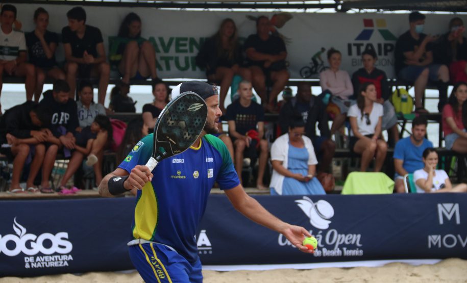 Beach tennis e bodyboard abrem o circuito de competições da temporada do Verão Paraná no litoral paranaense