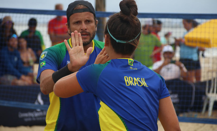 Beach tennis e bodyboard abrem o circuito de competições da temporada do Verão Paraná no litoral paranaense