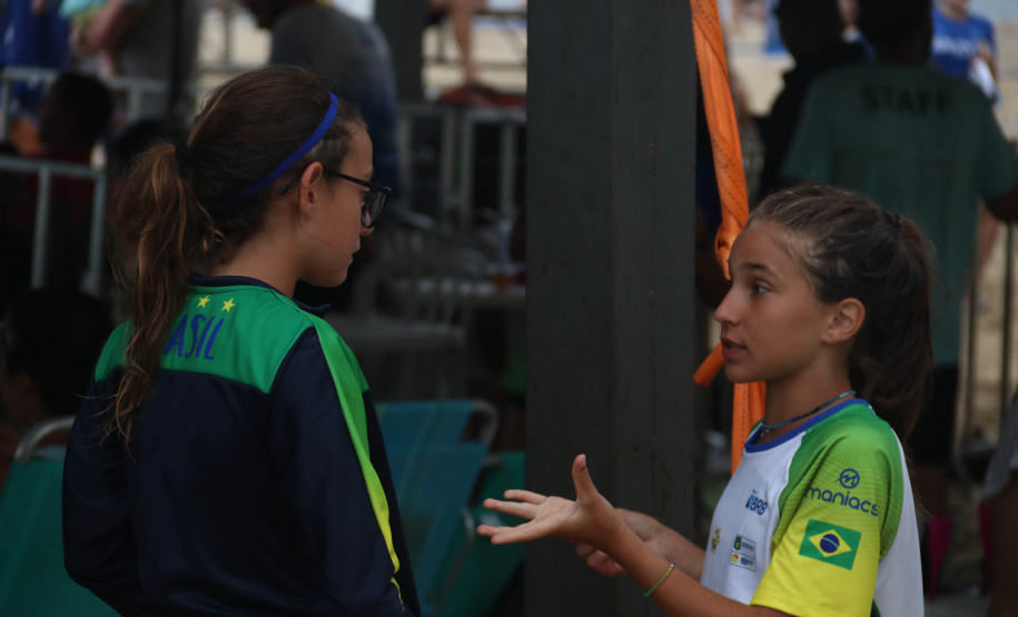 Beach tennis e bodyboard abrem o circuito de competições da temporada do Verão Paraná no litoral paranaense