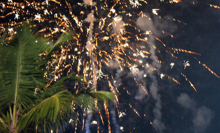 Compra e uso de fogos de artifício deve ser feito com cuidado para evitar acidentes, alerta Corpo de Bombeiros