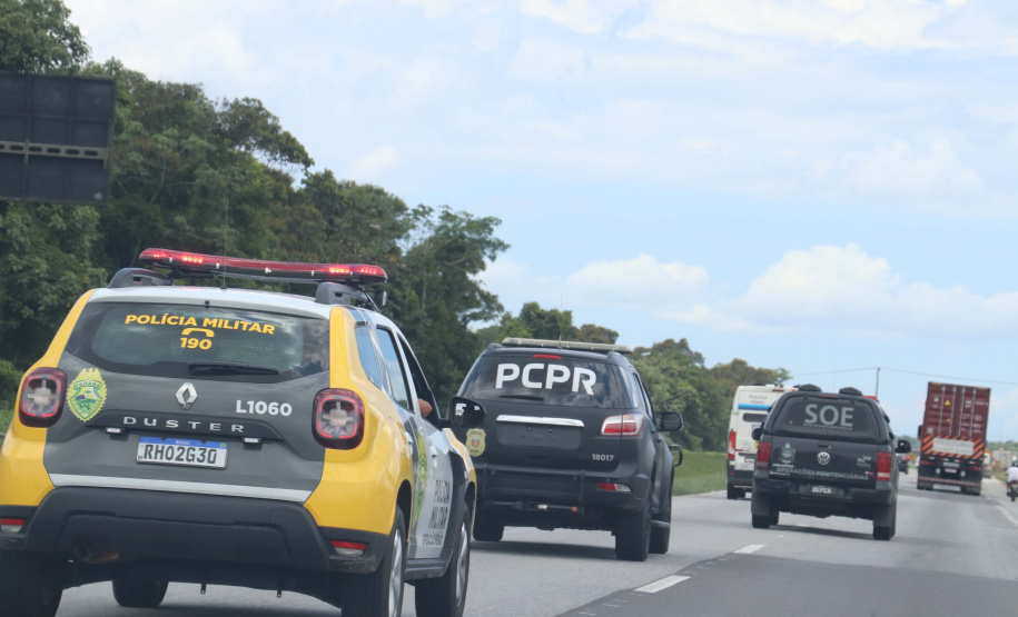 Operação integrada transfere 50 presos do Litoral para Piraquara