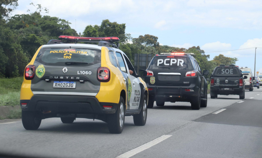 Operação integrada transfere 50 presos do Litoral para Piraquara