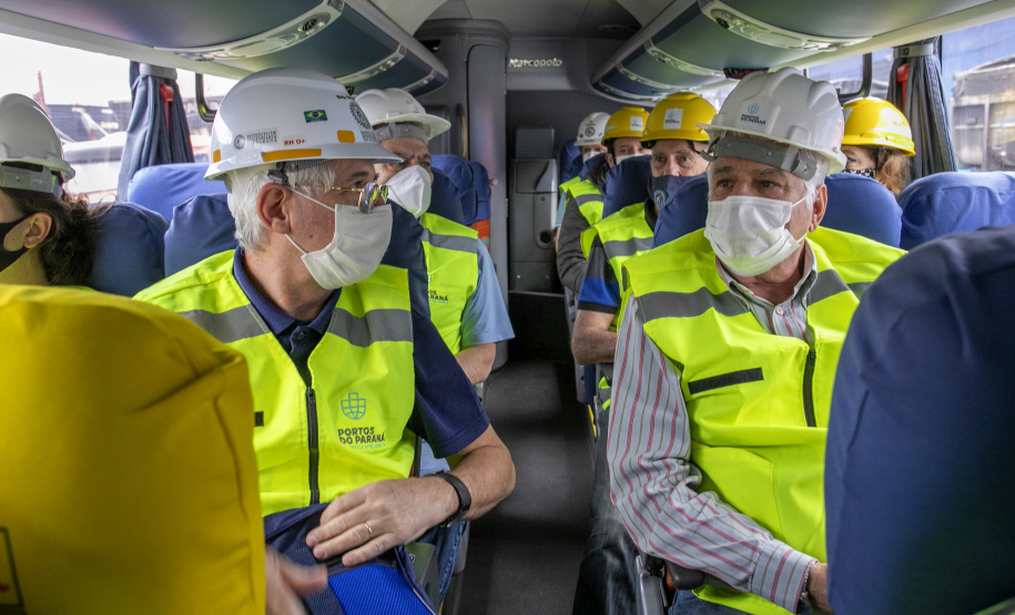 Portos do Paraná recebe engenheiros do Instituto de Engenharia do Paraná