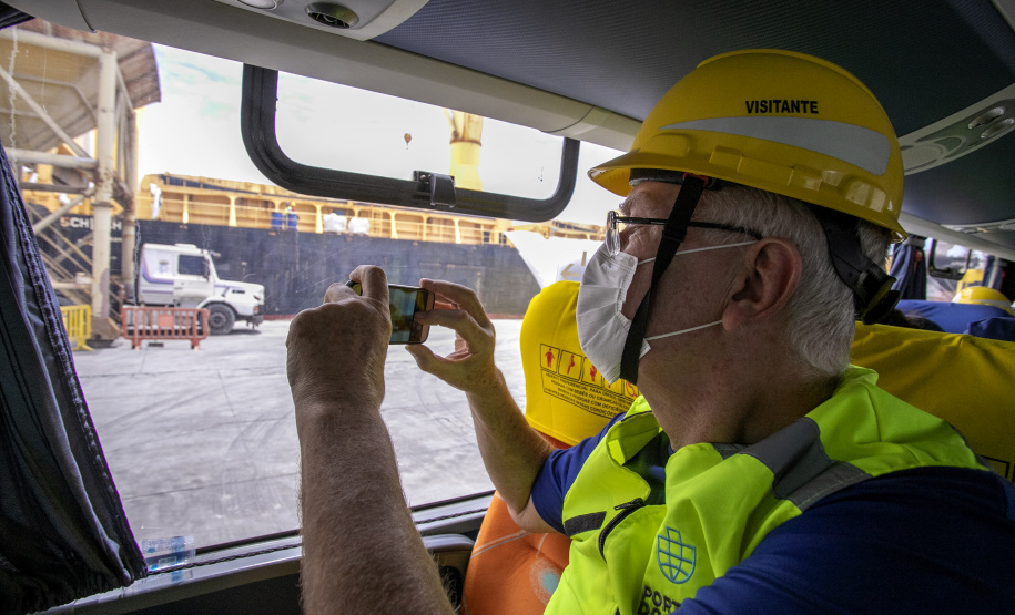 Portos do Paraná recebe engenheiros do Instituto de Engenharia do Paraná