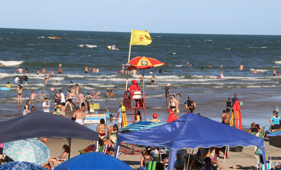 Dia do Guarda-Vidas celebra gratidão pelas vidas salvas em mares e rios do Paraná