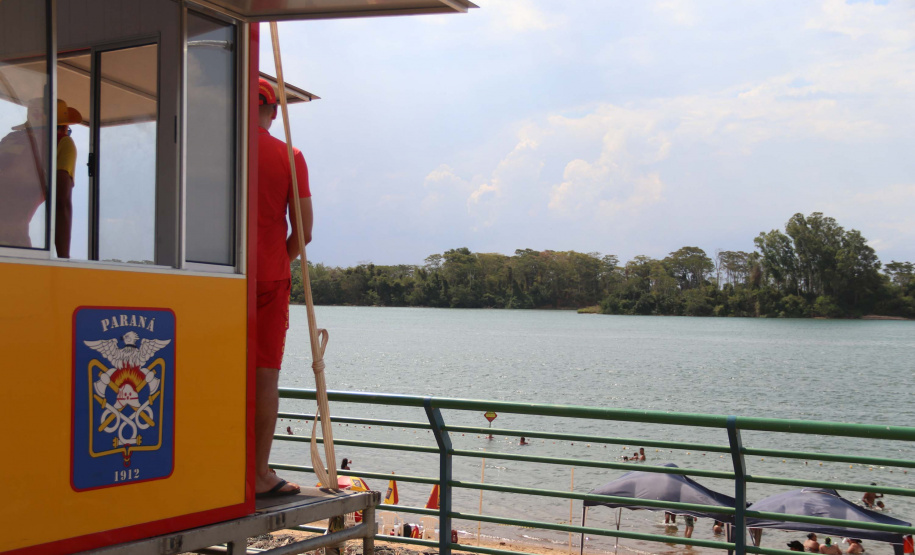 Forças policiais reforçam esquema de segurança na região do extremo noroeste do Paraná para Réveillon 2022