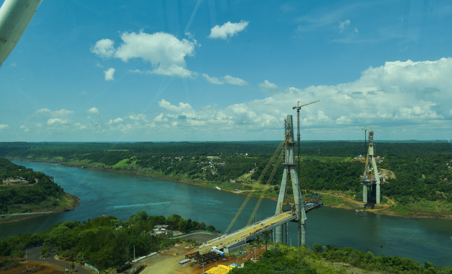 Com roda-gigante e volta de voos internacionais, Foz do Iguaçu reforça retomada do turismo