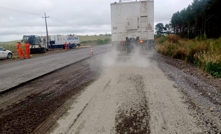PRC-280 se prepara para receber pavimento em concreto e ganha terceiras faixas