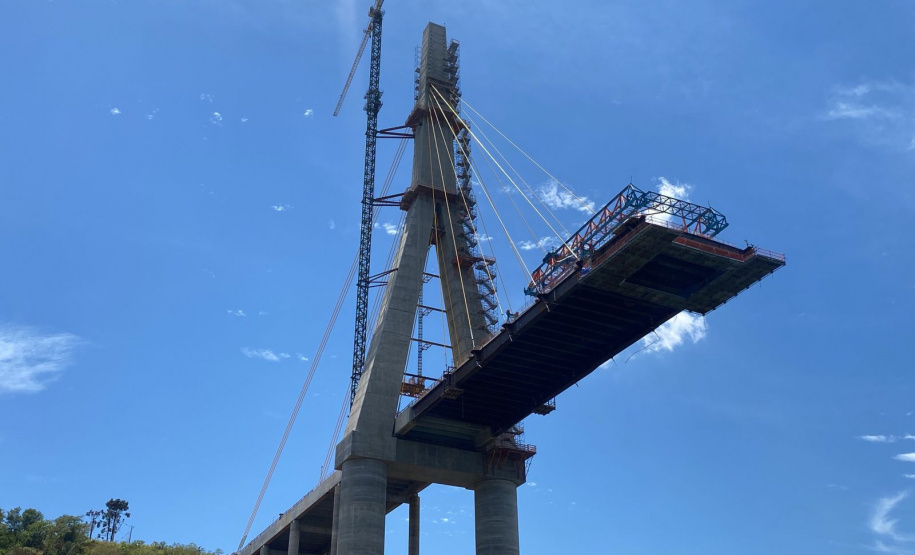 Obras da Ponte da Integração Brasil-Paraguai atingem 74,5% de execução