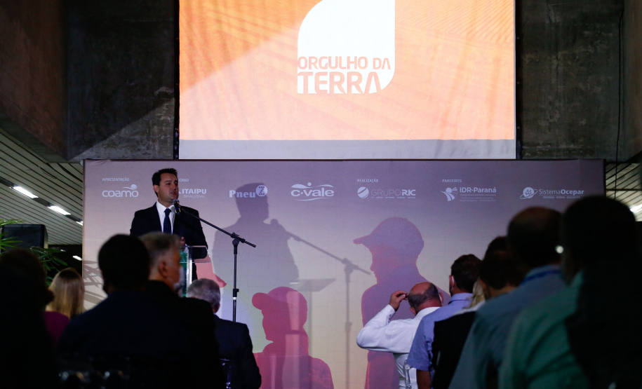 Governador destaca a força do agronegócio paranaense durante a entrega do Prêmio Orgulho da Terra