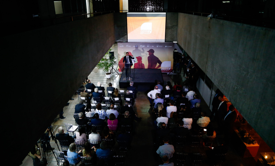 Governador destaca a força do agronegócio paranaense durante a entrega do Prêmio Orgulho da Terra