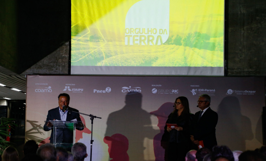 Governador destaca a força do agronegócio paranaense durante a entrega do Prêmio Orgulho da Terra