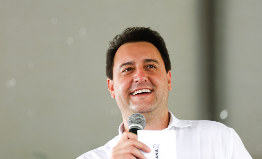 O governador Carlos Massa Ratinho Junior assina nesta quinta-feira (16) a ordem de serviço das obras de duplicação da PR-445, entre Londrina e Mauá da Serra, na região Norte. - Tamarana, 16/12/2021