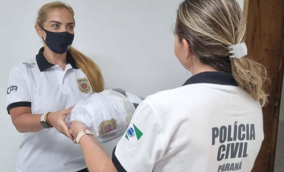 PCPR entrega uniformes para os policiais da Operação Verão