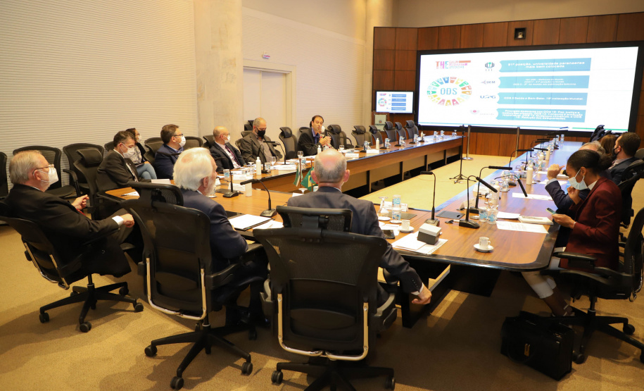 Governo do Paraná apresenta potenciais do Estado para comitiva da Embaixada de Luxemburgo