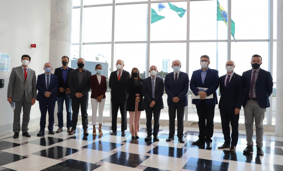 Governo do Paraná apresenta potenciais do Estado para comitiva da Embaixada de Luxemburgo