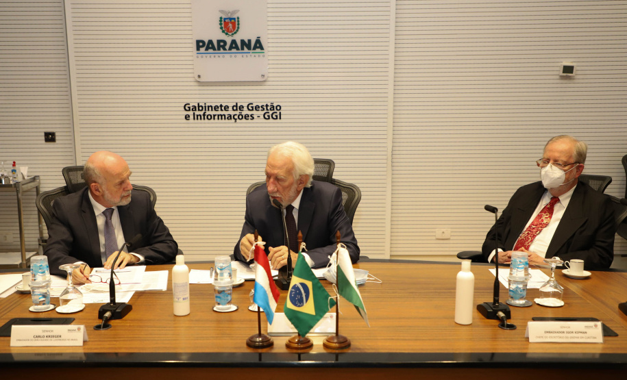 Governo do Paraná apresenta potenciais do Estado para comitiva da Embaixada de Luxemburgo
