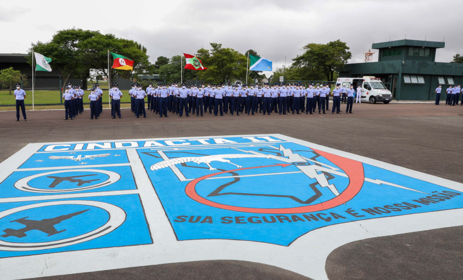 Vice Governador Darci Piana participa da troca de comando do cindactaII.