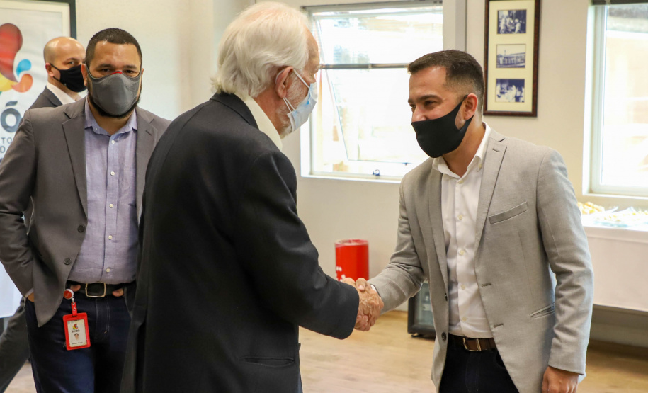 Vice Governador Darci Piana  Visita Fabrica de Chá Leão em Fazenda Rio Grande.