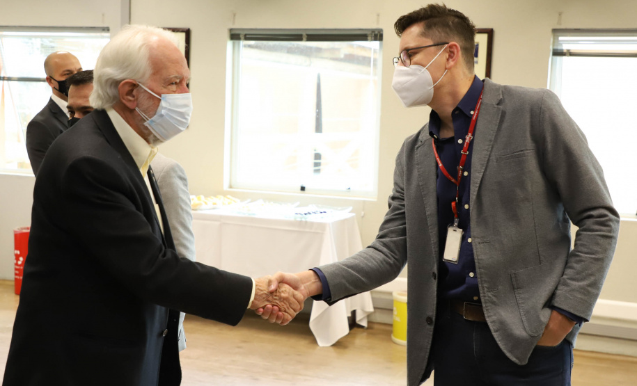 Vice Governador Darci Piana  Visita Fabrica de Chá Leão em Fazenda Rio Grande.